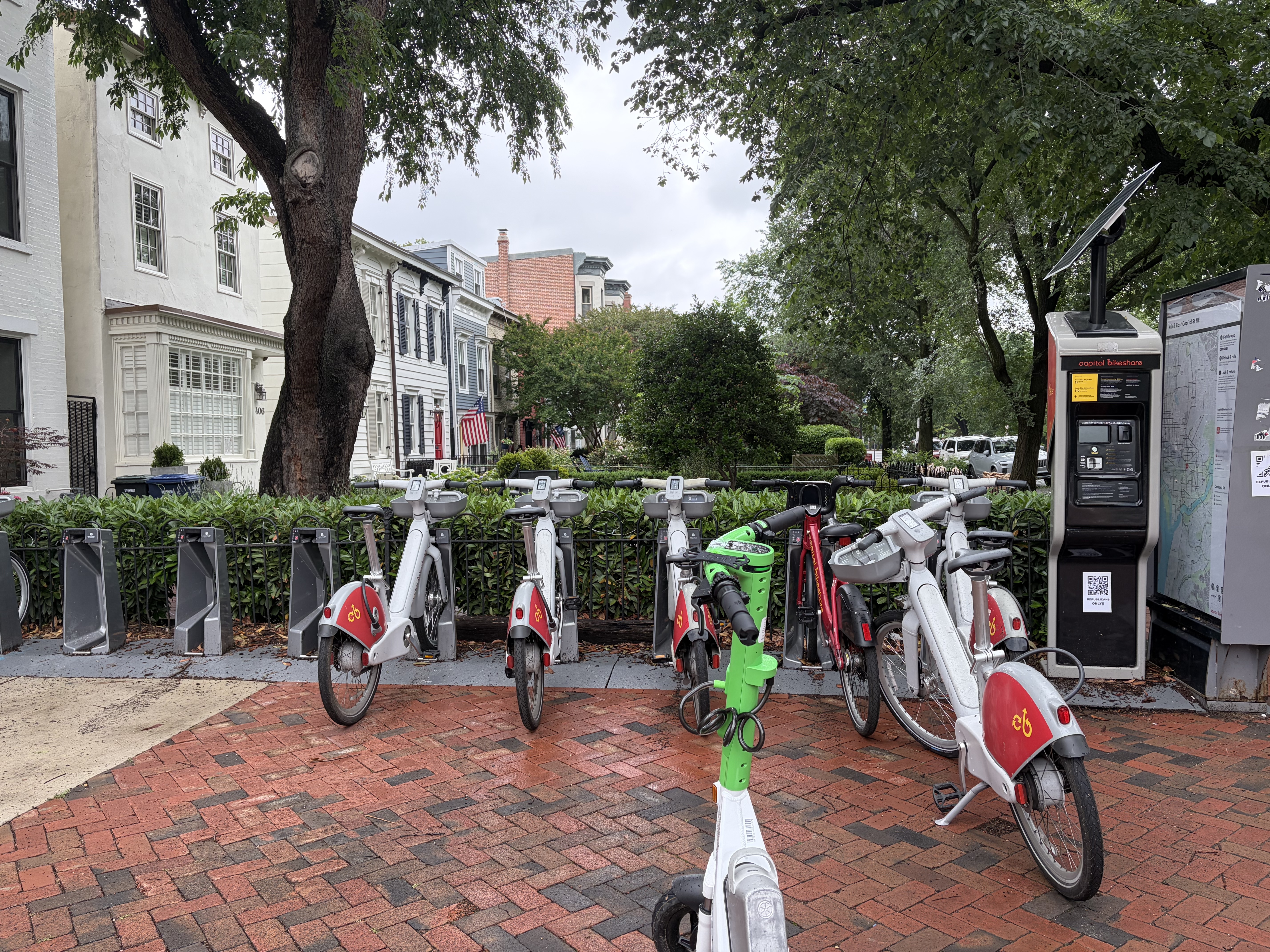 east capitol street bike station